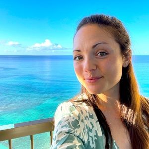 Meet your Posher, Steph